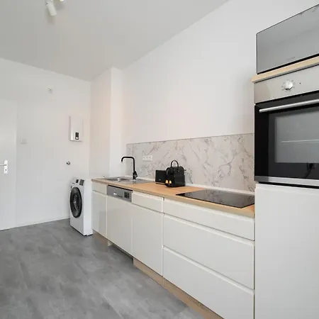 Favoritestays - 5 Person - Washing Machine - Parking *