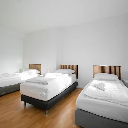 Favoritestays - 5 Person - Washing Machine - Parking Mönchengladbach