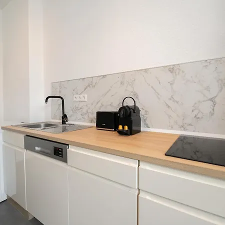 Favoritestays - 5 Person - Washing Machine - Parking Διαμέρισμα Mönchengladbach