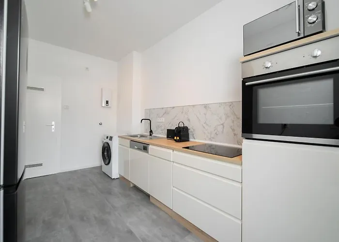 Favoritestays - 5 Person - Washing Machine - Parking *