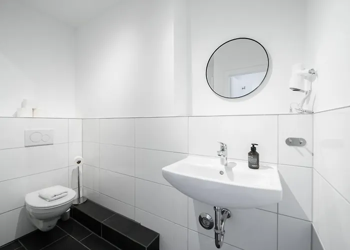 Апартаменты Favoritestays - 5 Person - Washing Machine - Parking